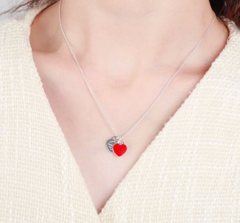 T*f*ny necklaces
